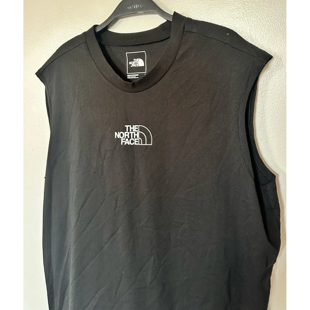 NWT The North Face Black White Climbing Sleeveless Short Sleeve Shirt Large